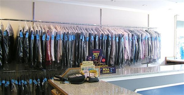 Londra'da Satılık Dry Cleaners Shop