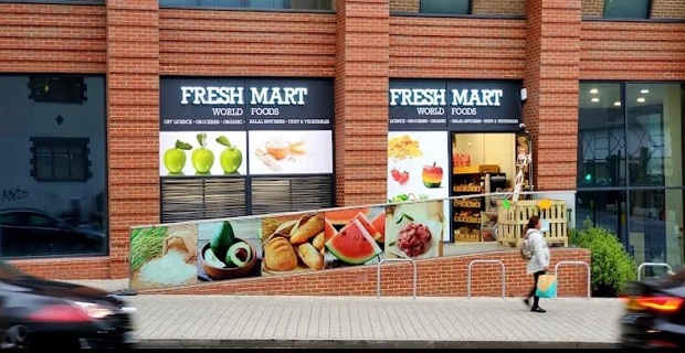 Wembley Hill Road'da bulunan yüksek takingli, yeni supermarket satılıktır