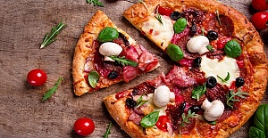 Cardiff yakınlarında kebap pizza...